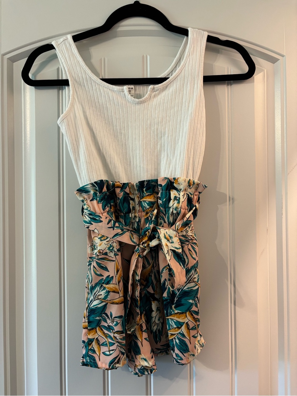 SHEIN White Ribbed Bodice Floral Tie-Waist Romper - Pink & Green